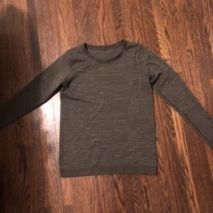 Lululemon swiftly relaxed long sleeve